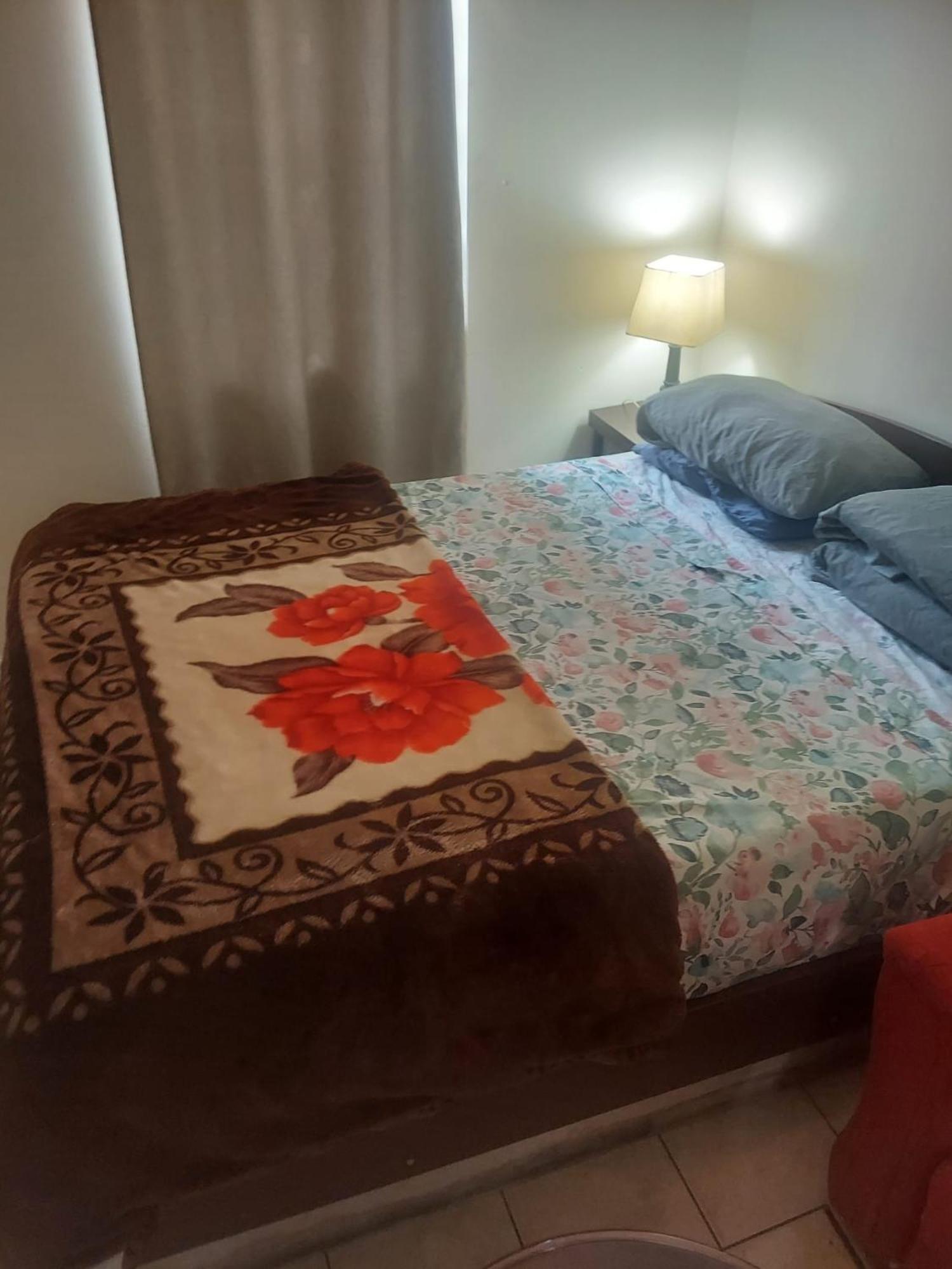 Crystal Room 1 Guest House Near 12Mins To Ewr Airport / Prudential / Njit / Penn Station Newark Luaran gambar
